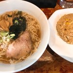 半チャンラーメン あかしや - 