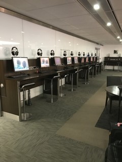 Galleries Club lounge Zone F -