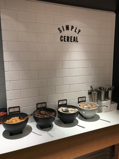 Galleries Club lounge Zone F -