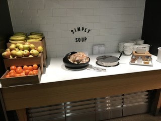 Galleries Club lounge Zone F -