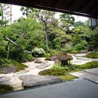 旅館 くらしき - 席から見える中庭