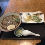 天ぷらそば。
          税込1200円。
          美味し。