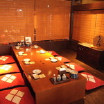 Robatayaki Udatsu - 内観写真