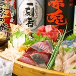 Robatayaki Udatsu - お1人様プラス３5０円でお刺身桶盛りに！