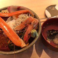 さかなや別邸 - 豪華海鮮丼&お吸い物