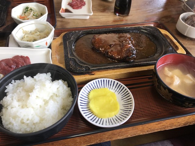 料理写真 2ページ目 堀商店 坂下ドライブイン 民宿 堀 会津坂下 馬肉料理 食べログ