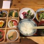 魚屋スタンドふじ子 - 