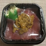 勇心 海鮮丼丸どんぶりこ。 - マグロウニ丼