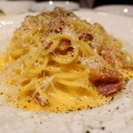 La Brianza - ローマ風カルボナーラ