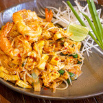 EAT eat all thai - パッタイ