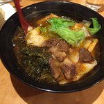 四川麻辣牛肉麺 - 