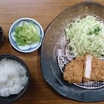 平田牧場 とん七 - 金華豚サービスロースかつ膳