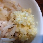麺処 マゼル - 刻みニンニク