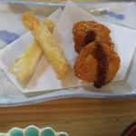 海さくら - 揚げ物、イカフライとチーズカリカリ。