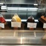 ショコラトリー・パティスリー ソリリテ - ショコラが色々な形や美味しさに姿を変える、魅惑的なケーキ（その2 ）