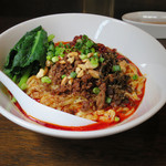 月曜日の担々麺