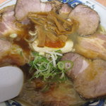 旭川ラーメン ゆーから - 正油・チャーシューメン・ぺーぱん仕様(2011/06)