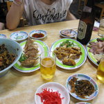 長浜ラーメン三吉 - ラーメンの前にちょい飲み