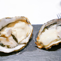 La Brianza - 生牡蠣食べ比べ