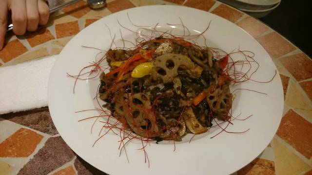 コリアンダイニング アイズノーズリップス Koreadining Eyes Nose Lips 阿波富田 韓国料理 食べログ