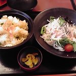 Yajirobee - 明太子サラダうどんと天ちらしランチ　924円