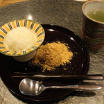 魯忍 - （甘味・水菓子）　　自家製黒糖わらび餅、自家製林檎シャーベット
