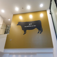 37 Steakhouse & Bar - 
