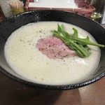 コジーナ邸 鶏白湯ラーメンと豪快な居酒屋料理＆鍋 - 白ラーメン¥800