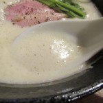 Koji-Na Tei Toripaitan Ra-Mento Goukai Na Izakaya Ryouri Andonabe - クリーミーで美味しいスープ
