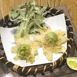 Kombu Ya - 花わさびと蕗のとうの天ぷら