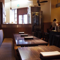 grigio la tavola - 