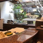 割烹 天ぷら 三太郎 - カウンター席より