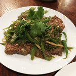 大衆中遊華食堂 八戒 - ミスジの青椒肉絲