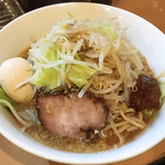 麺屋 司 - ラーメン ￥750 / 味玉 ￥100