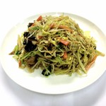 Yakisoba (stir-fried noodles)