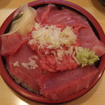 大和水産 - 二色丼（ねぎとろ・赤身）850円