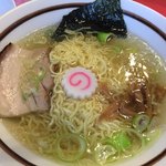 中国料理　王味 - 塩ラーメン 縮れ麺