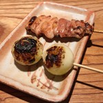 とり喜 - 小たまねぎ + かしわ