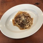 ラ クチーナ ヴェンティトレ - 本日のパスタを真上から撮影。