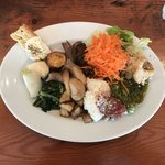 ラ クチーナ ヴェンティトレ - 前菜盛り合せを真上から撮影。