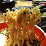 キリン食堂 - 黒つけ麺 麺アップ