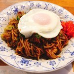 安田製麺所 - 玉子焼きそば（小山産おにぎり、つきだし、コーヒー付）680円