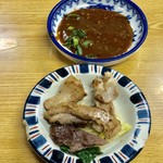 ホルモン料理専門處 利根屋 - ホルモンとみぞダレ１