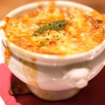 Cafe & Dining ICHI no SAKA - オニオングラタンスープ 1080円