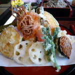 そば処幸山 - 盛り過ぎな天婦羅