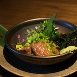 もつ鍋 六花舎 - 博多名物！胡麻カンパチ。ぶりんぶりんの食感と確かなお味。