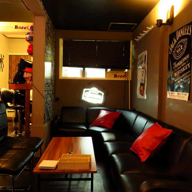 Free Style Bar Bacci フリースタイルバーバッチ 新西大寺町筋 スポーツバー 食べログ