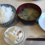 揚げたて天ぷら たまき 六甲道本店 - 香の物は食べ放題です（嬉）