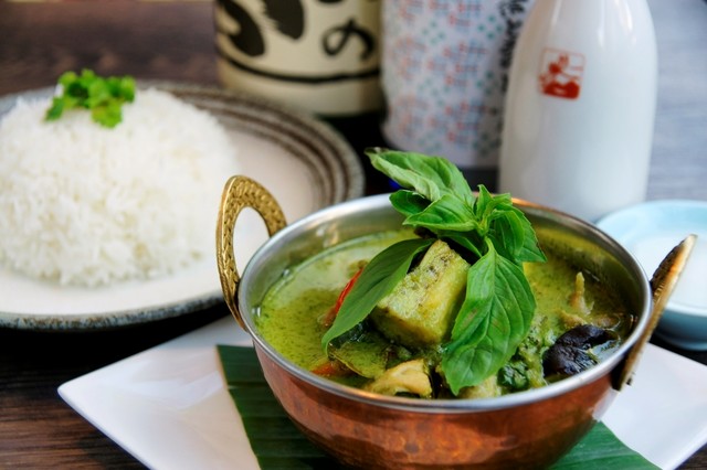 本当に緑色のグリーンカレー By カレーおじさん O ラコタ 吉祥寺 タイ料理 食べログ 本当に緑色のグリーンカレー By カレーおじさん O ラコタ 吉祥寺 タイ料理 食べログ
