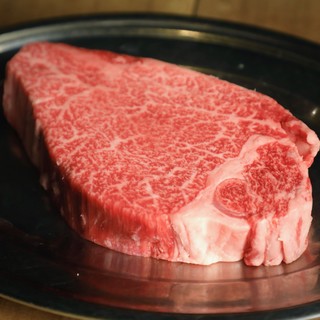 素材の良さを堪能できる、こだわりの【海鮮】と【肉】